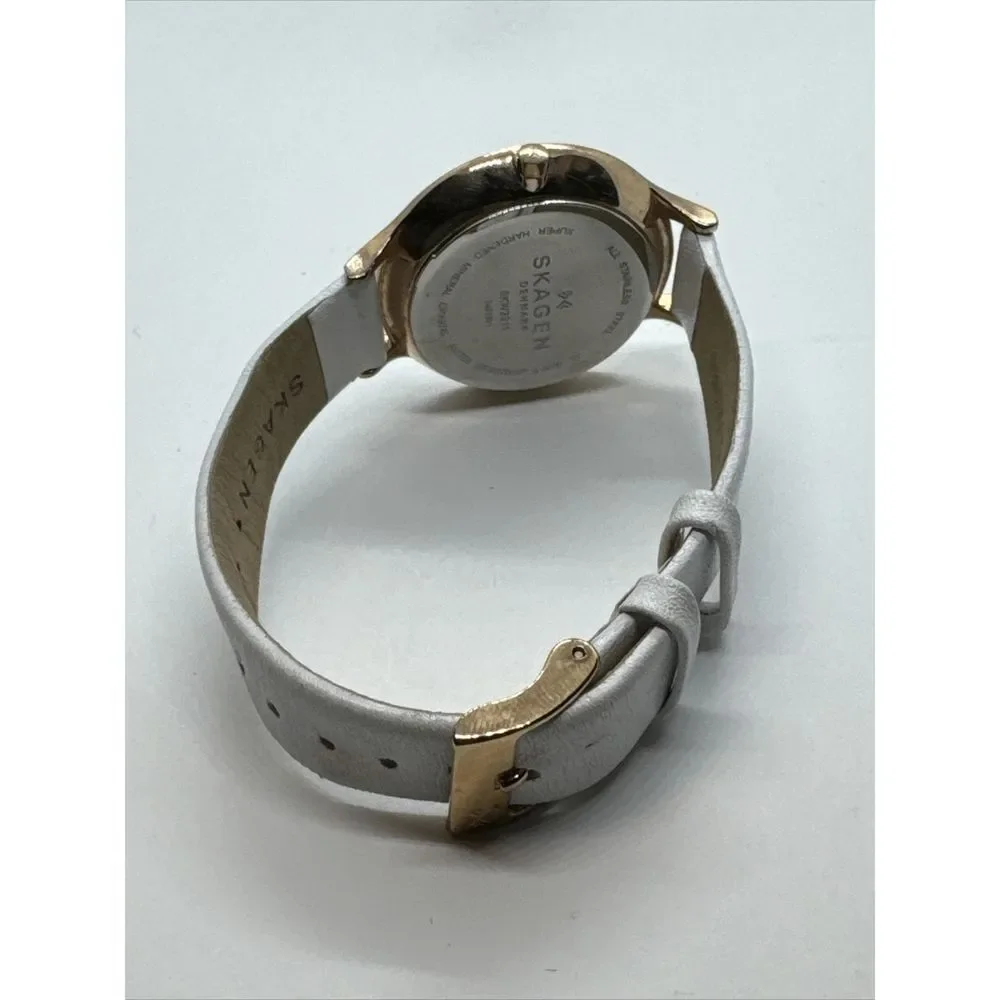 Skagen SKW2311 Women's White Leather Strap Analog Dial Quartz Wrist Watch JNA917